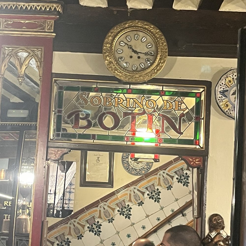 Botín - The entryway - Spanish Near Me - Madrid, M