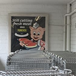 Piggly Wiggly Store