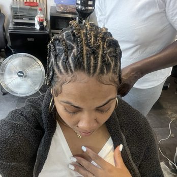 Amy's Professional Hair Braiding - Braids that I didn't not ask for - Hair Salons Near Me - Brooklyn, New York Amy's Professional Hair Braiding - Braids that I didn't not ask for - Hair Salons Near Me - Brooklyn, New York