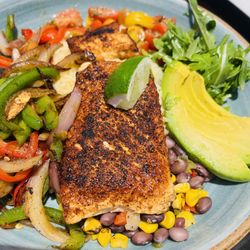 Dave & Buster's Schaumburg - Southwest Salmon bowl