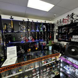 Puff Land Smoke Shop