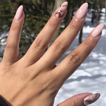 The Metlo Salon - Nails - Hair Salons Near Me - Denver, Colorado