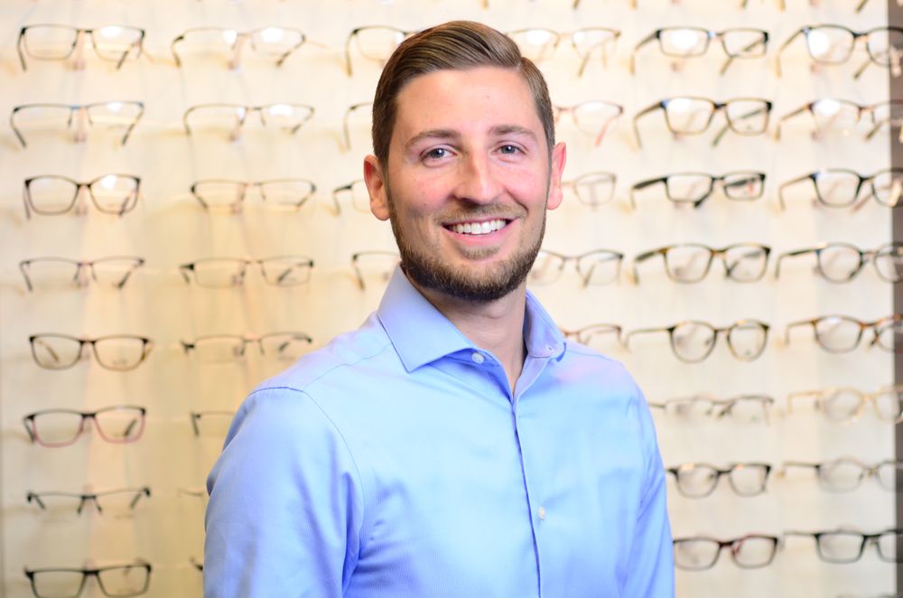 BAY VIEW EYE CARE CENTER Updated September 2024 20 Photos & 99 Reviews 1930 S Ave