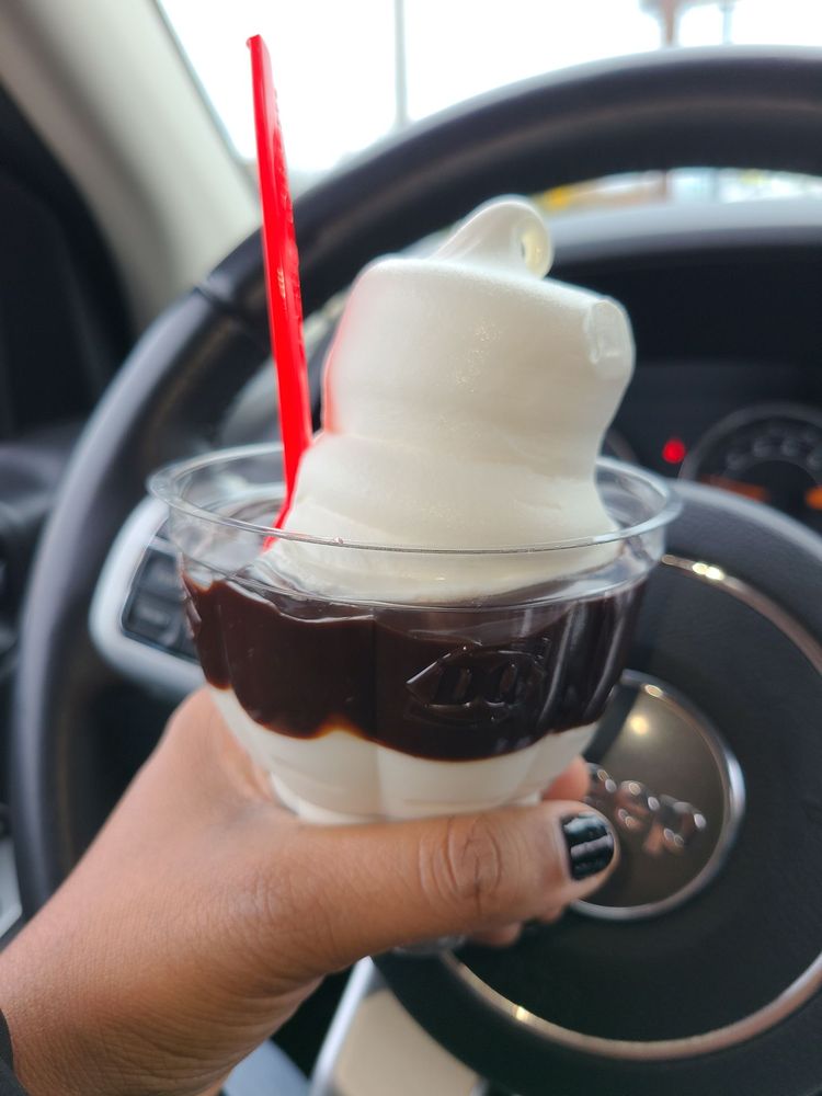 DAIRY QUEEN GRILL & CHILL 28 Photos & 39 Reviews 5103 Outer Lp