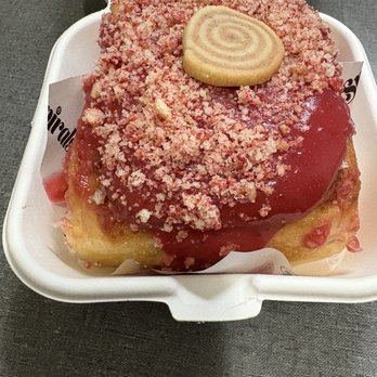 Spirals - Strawberry shortcake - Bakeries Near Me - New York, New York