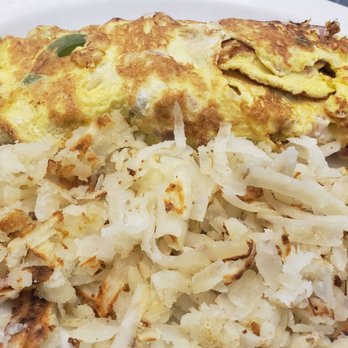 Uncle Bill's Diner - Omelet & hashbrowns. - Diners Near Me - Roselle, Illinois