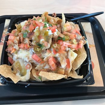 Del Taco - Awesome Chicken Queso Nachos - Fast Food Near Me - Clovis, California