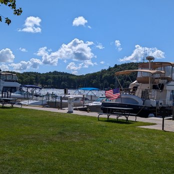 Snug Harbor Marina - Marinas Near Me - Pentwater, Michigan Snug Harbor Marina - Marinas Near Me - Pentwater, Michigan