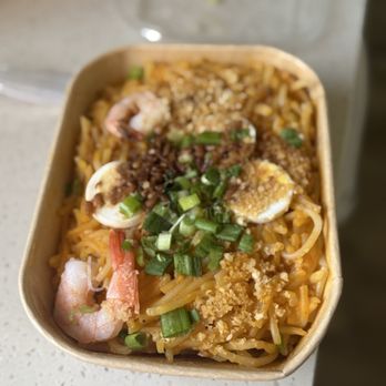 Grill City - Pancit Palabok ($5.99) - a lot - Filipino Near Me - North Hills, California Grill City - Pancit Palabok ($5.99) - a lot - Filipino Near Me - North Hills, California