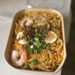 Grill City - Pancit Palabok ($5.99) - a lot