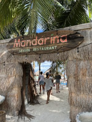 Mandarina Seaside restaurant by null