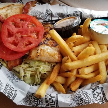 Pineapple Willy's - Seafood Near Me - Panama City Beach, Florida