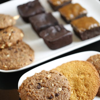 Guilt Free Pastries - Cinnamon Banana & White Chocolate Chip Cookies - Desserts Near Me Guilt Free Pastries - Cinnamon Banana & White Chocolate Chip Cookies - Desserts Near Me