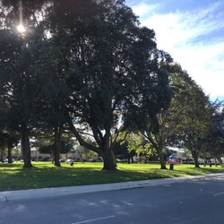 Mission Park - Big field and small playground - very nice!