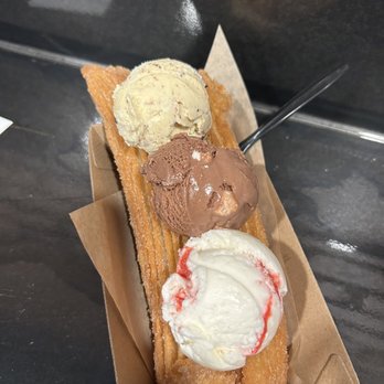 Churro Boss - Churro split with Rocky Road, Strawberry Cheesecake and cookie and cream ice cream. - Desserts Near Me - Covina, California Churro Boss - Churro split with Rocky Road, Strawberry Cheesecake and cookie and cream ice cream. - Desserts Near Me - Covina, California