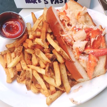 Neptune Oyster - Maine Lobster Roll Sandwich - Seafood Near Me - Boston, Massachusetts Neptune Oyster - Maine Lobster Roll Sandwich - Seafood Near Me - Boston, Massachusetts