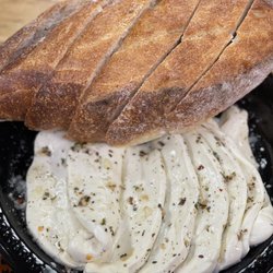 Vincenzo's Pizzeria - Homage fresh mozzarella