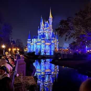 Magic Kingdom Park - Cinderella's Castle - Amusement Parks Near Me - Lake Buena Vista, Florida Magic Kingdom Park - Cinderella's Castle - Amusement Parks Near Me - Lake Buena Vista, Florida