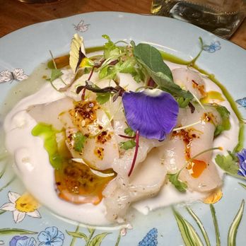 Lilith - Scallop Ceviche - coconut vinaigrette, lime, orange, chili crisp, olive oil - Diners Near Me - Pittsburgh, Pennsylvania