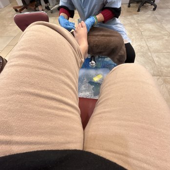 10 Perfect Nails - Gel pedicure, very relaxing - Nail Salons Near Me - Tracy, California