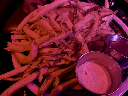 FET-FISK restaurant + bar by null