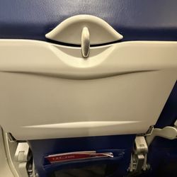 Southwest Airlines - No charging ports..