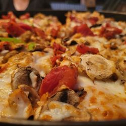 BJ's Restaurant & Brewhouse - Large pizza- half great white half bj's favorite