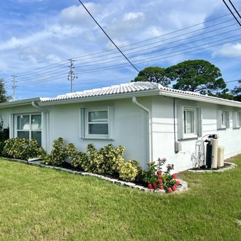 Clark Aluminum - Rear and opposite side of full perimeter system. - Building Supplies Near Me Clark Aluminum - Rear and opposite side of full perimeter system. - Building Supplies Near Me