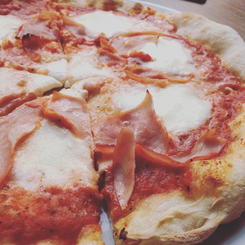 Mora Bar and Kitchen - Ham (without the garlicky mushroom) pizza. - Italian Near Me - Glasgow, GLG
