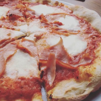 Mora Bar and Kitchen - Ham (without the garlicky mushroom) pizza. - Italian Near Me - Glasgow, GLG Mora Bar and Kitchen - Ham (without the garlicky mushroom) pizza. - Italian Near Me - Glasgow, GLG