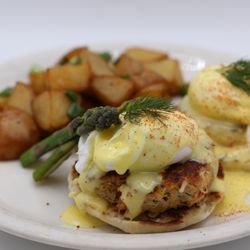 Crab Cake Benedict