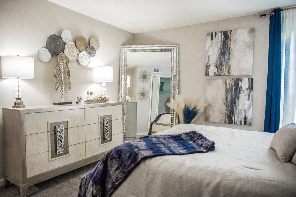 The Ridge at Crestwood Apartments - property management company in Birmingham, AL