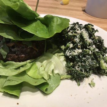 True Food Kitchen - Burger no bun "lettuce wrapped" - New American Near Me - Austin, Texas True Food Kitchen - Burger no bun "lettuce wrapped" - New American Near Me - Austin, Texas