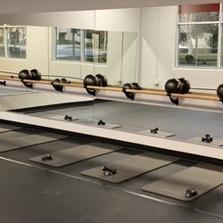 The Barre Shop - Barre fitness room