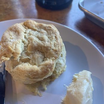Peter Trout's Tavern and Inn - Biscuit with maple butter - Gastropubs Near Me - Manset, Maine