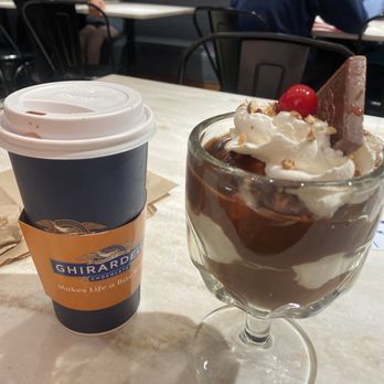Ghirardelli Chocolate Experience - Hot chocolate and mini ice cream sundae - Chocolatiers & Shops Near Me - San Francisco, California