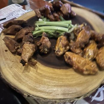Boomerangs Roadhouse - Jumbo Chicken Wings 24 ..yummy - New American Near Me - West Warwick, Rhode Island Boomerangs Roadhouse - Jumbo Chicken Wings 24 ..yummy - New American Near Me - West Warwick, Rhode Island