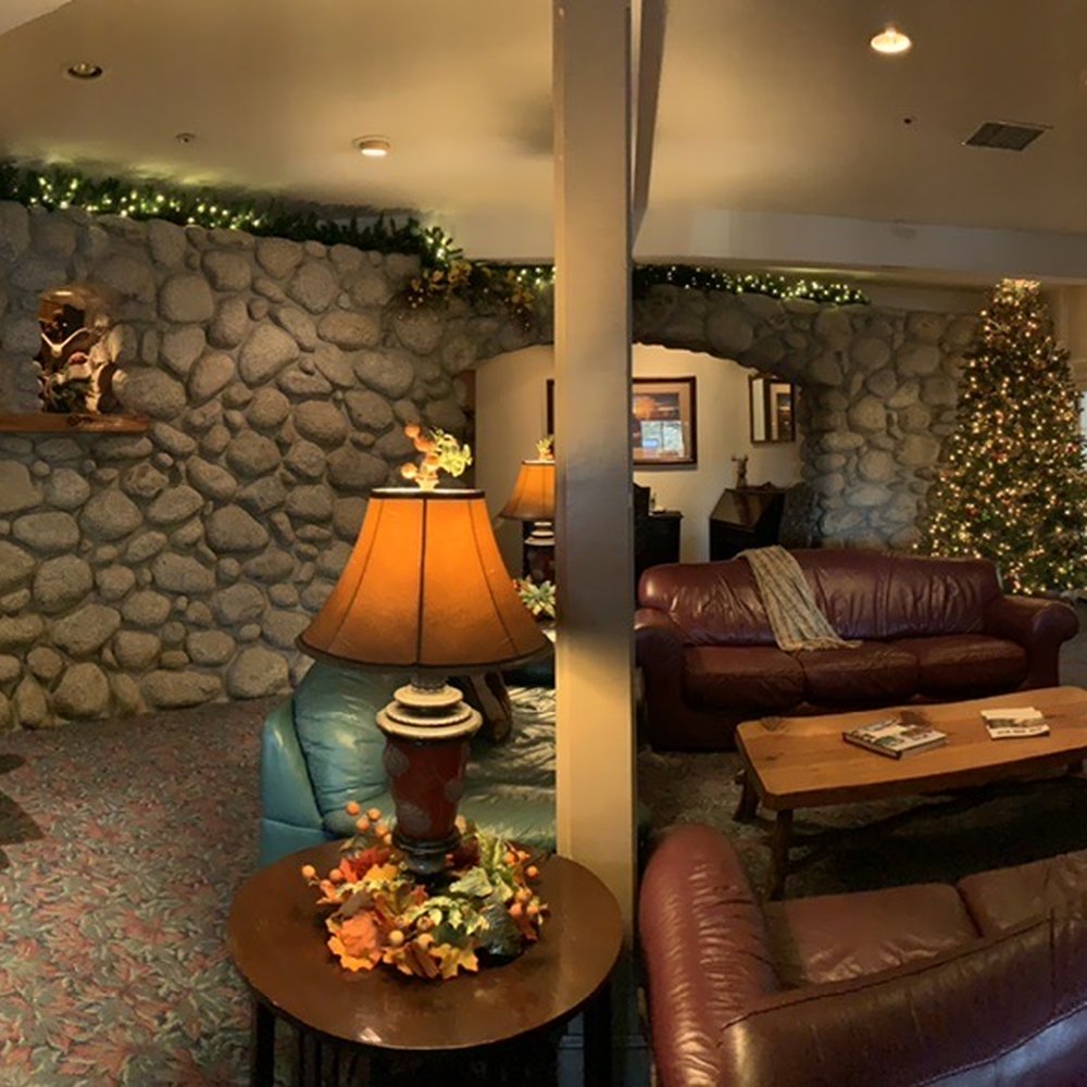 The Creekstone - Lobby - Hotels Near Me - Idyllwild, California The Creekstone - Lobby - Hotels Near Me - Idyllwild, California