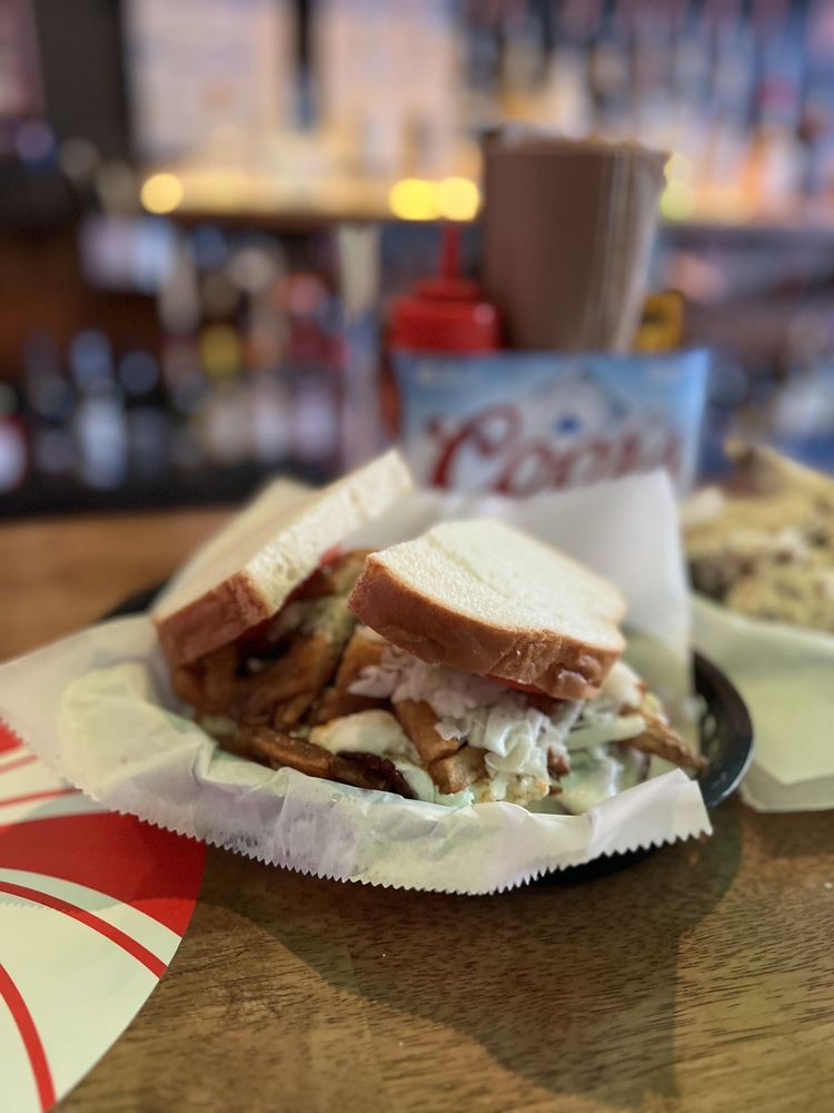 LUCKY’S SANDWICH COMPANY Updated October 2024 264 Photos & 553