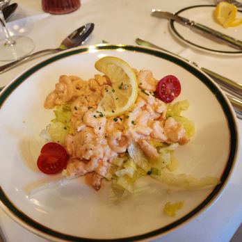 Hotel Ambassador - Shrimp cocktail - Hotels Near Me - Brig, VS