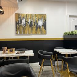 Greelz - Dining area. March 2024