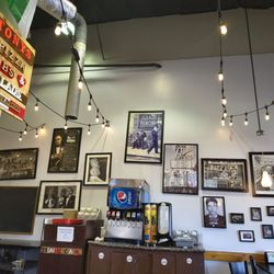 Tony's Pizza