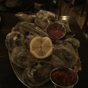 Le Paddock - $1 oysters. So good! - French Near Me - Brooklyn, New York