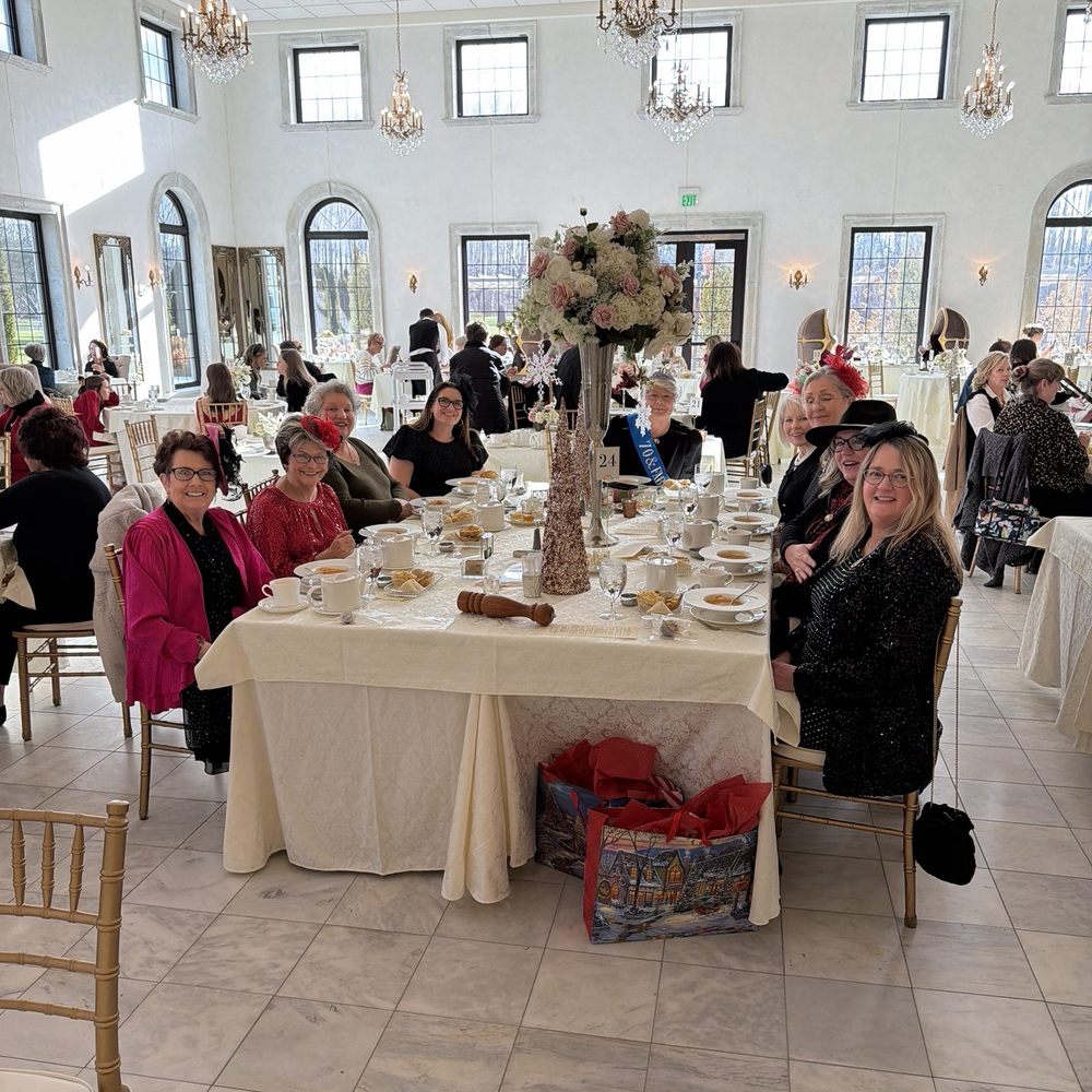 Chateau Des Fleurs - Our table was absolutely gorgeous and we felt like queens. - Venues & Event Spaces Near Me - Eagle, Idaho Chateau Des Fleurs - Our table was absolutely gorgeous and we felt like queens. - Venues & Event Spaces Near Me - Eagle, Idaho