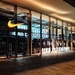Nike Store