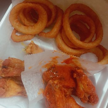 Wings & Seafood - 10pcs wings with onion rings - Chicken Wings Near Me - Decatur, Georgia Wings & Seafood - 10pcs wings with onion rings - Chicken Wings Near Me - Decatur, Georgia