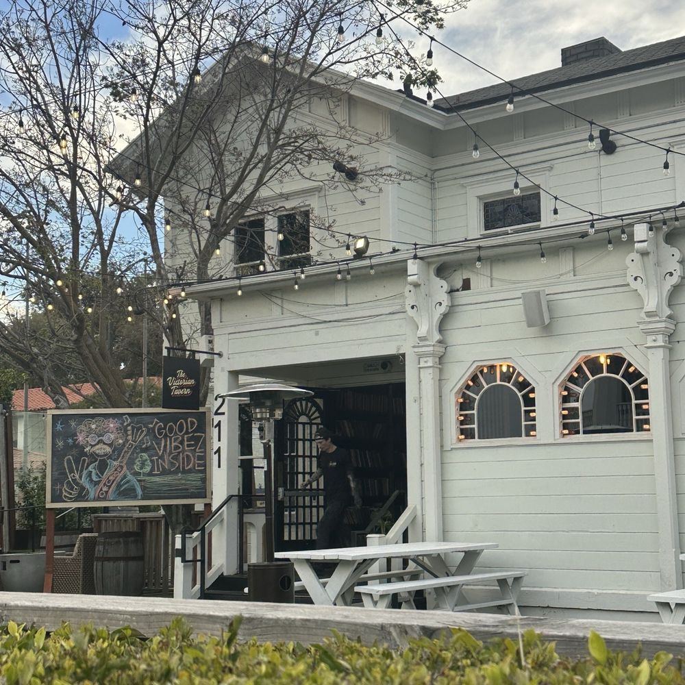 The Victorian Tavern - Breakfast & Brunch Near Me - Ventura, California The Victorian Tavern - Breakfast & Brunch Near Me - Ventura, California