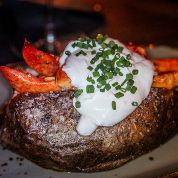 CW's Gin Joint - gluten free lobster baked potato - Cocktail Bars Near Me - Tampa, Florida CW's Gin Joint - gluten free lobster baked potato - Cocktail Bars Near Me - Tampa, Florida
