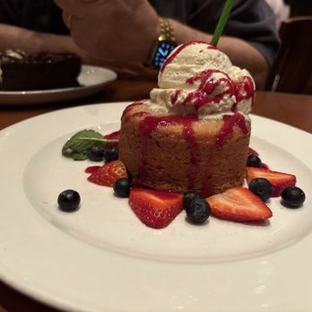 Village Tavern - Warm Butter Cake - New American Near Me - Pembroke Pines, Florida Village Tavern - Warm Butter Cake - New American Near Me - Pembroke Pines, Florida