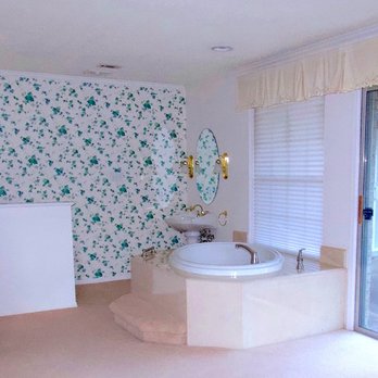 MC Construction and Remodeling - Original bathroom. - General Contractors Near Me MC Construction and Remodeling - Original bathroom. - General Contractors Near Me